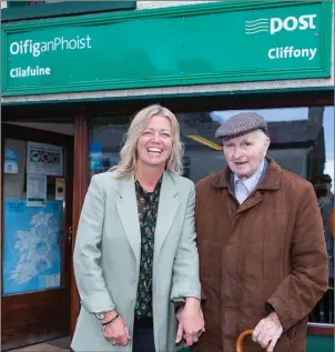  ?? Pics: ?? Cliffoney Postmistre­ss Susan Finan with one of her longest customers James Patrick Cawley. Donal Hackett.