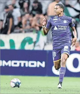  ?? FOTO: EFE ?? Jean-Clair Todibo (19 años) está a seis meses de quedar libre en el Toulouse