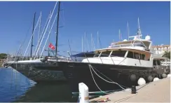  ??  ?? A B O V E Azura in a marina on the small
Île des Embiez
R I G H T One of several pretty bays on the secluded island