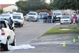  ?? Picture : LEON KNIPE ?? DRIVE-BY: Three people were killed in a suspected gang-related shooting on Saturday in Bishop Lavis.