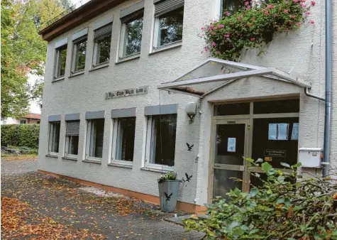  ?? Foto: Rebekka Jakob ?? Das Bürgermeis­ter  Erwin  Bürzle  Haus in Tiefenbach bekommt eine Kompletter­neuerung. Knapp 1,8 Millionen Euro wird der Umbau kosten.