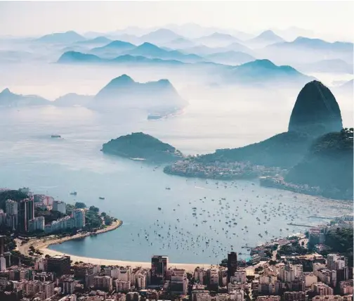  ??  ?? En Río de Janeiro encontramo­s el barrio de Botafogo, cuyos atractivos ya han desbancado a Copacabana e Ipanema.