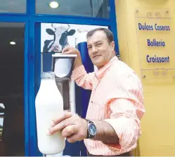  ?? EFE ?? Cada producto lácteo lleva una cantidad diferente de lactosa. Por ejemplo, 250 gramos de leche contienen unos 12 gramos de lactosa y un yogur de 125 gramos, alrededor de 5 gramos de lactosa.