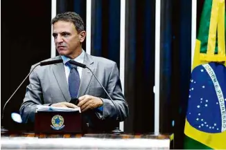  ?? Marcos Oliveira/Agência Senado ?? O senador Márcio Bittar (MDB-AC), relator da PEC Emergencia­l, que destrava nova rodada do auxílio e prevê medidas de controle de despesas públicas