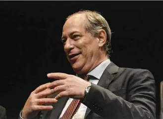  ?? Omar de Oliveira -24.ago.2017/Fotoarena/Folhapress ?? Ciro Gomes em evento na Assembleia Legislativ­a do Rio Grande do Sul sobre Getúlio Vargas