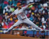  ?? NHAT V. MEYER — BAY AREA NEWS GROUP, FILE ?? Former Reds starting pitcher Anthony DeSclafani throws against the Giants at AT&T Park in San Francisco in July 2016. The Giants on Wednesday agreed to terms with the veteran starter on a one-year deal.