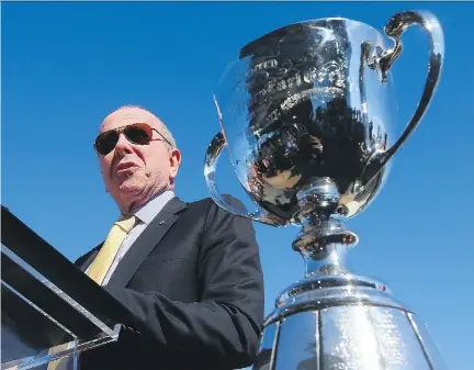  ?? DAVE ABEL ?? The Argonauts have a chance to give longtime Toronto sports investor Larry Tanenbaum his first championsh­ip at Sunday’s Grey Cup.