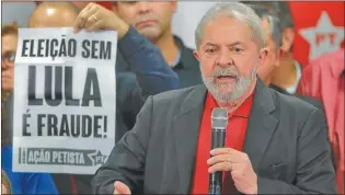  ?? AP ?? ENOJADOS. Los militantes petistas ven una "mano negra" detrás de la condena a Lula.