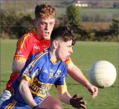  ??  ?? Eoin Ryan of Gusserane is chased by Dillon Redmond (Starlights).