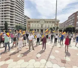  ?? GABRIEL UTIEL ?? Imagen de la concentrac­ión contra los indultos de ayer en Castelló.