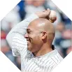  ?? / FOTO: AFP ?? Mariano Rivera lanzó la primera bola.