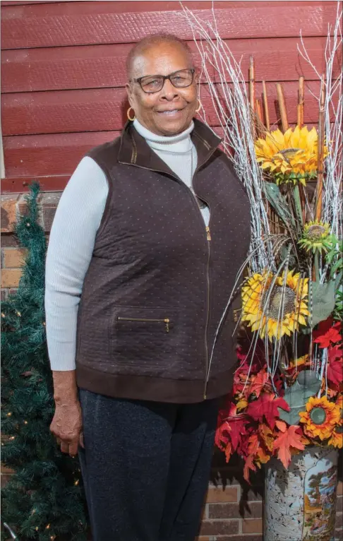  ?? WILLIAM HARVEY/RIVER VALLEY & OZARK EDITION ?? Berthenia Gill stands outside her home in Mayflower. Gill, 79, has had a varied career: She was a nurse, a teacher and an employee of the Arkansas Industrial Developmen­t Commission and the state Department of Education. Her passion has been working...