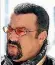  ??  ?? Steven Seagal