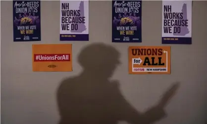  ??  ?? Elizabeth Warren speaks to members of the SEA/SEIU Local 1984 union in Concord, New Hampshire. Photograph: Sarah Rice/Getty Images