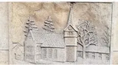  ?? FOTO: MR ?? Alter Brühl Völklingen: die Martinskir­che, wie sie zuletzt ausgesehen hatte, als Sandstein-Relief verewigt.