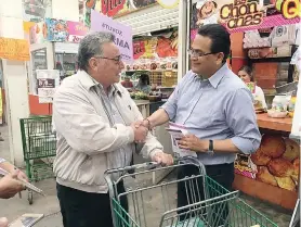  ??  ?? Insta. Javier Guerrero invitó a los coahuilens­es a no dejarse llevar por la propaganda de los partidos, sino a conocer las propuestas reales de cada uno.