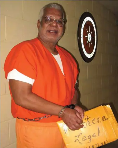  ?? FOTO: ARCHIVO. ?? El 12 de abril de 1990, el limonense Terence Valentine fue sentenciad­o a la pena capital por el homicidio de Ferdinand Porche, pareja de su exesposa, Libia Romero; y por disparar contra ella. El crimen sucedió el 9 de setiembre de 1988 en Florida, Estados Unidos.