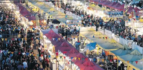  ?? RICHMOND TOURISM ?? The Richmond Night Market is called the biggest in North America by its operators, and it does get busy, so expect lineups.