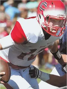  ?? HERALD FILE PHOTO ?? CHASING THE CHAMPS: Bret Edwards and Central Catholic will be trying to dethrone Everett, both in the Sweet 16 and in Division 1 North.