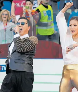  ??  ?? Psy. El músico coreano fue furor con el Gangnam Style.