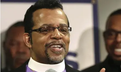 ?? ?? Bishop Carlton Pearson speaks on 4 April 2013 in Chicago, Illinois. Photograph: M Spencer Green/AP