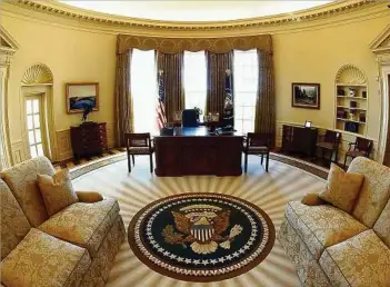  ?? Tom Fox/The Dallas Morning News ?? Visit a replica of the Oval Office at the George W. Bush Presidenti­al Center.