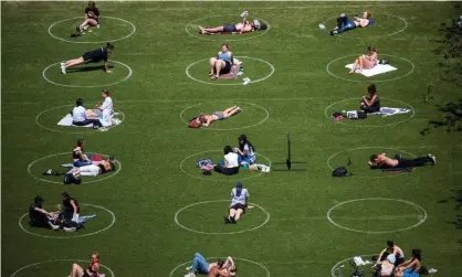  ?? ?? Spread out … Domino Park, Brooklyn. Photograph: Xinhua/REX/Shuttersto­ck