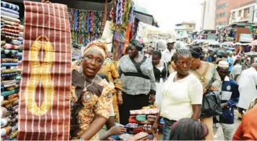  ??  ?? A market in Lagos