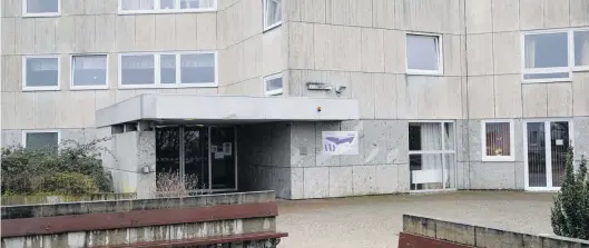  ?? DPA-BILD: STEFFEN ?? Im Hanns-Lilje-Heim in Wolfsburg sind 18 Menschen nach einer Infektion mit dem Coronaviru­s gestorben.