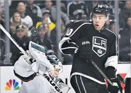  ?? Wally Skalij Los Angeles Times ?? TANNER PEARSON tries to def lect a shot and Sharks goalie Martin Jones makes a save at Staples Center, where the Kings’ five-game victory streak ended.