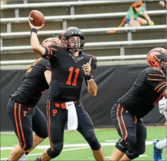  ?? GREGG SLABODA — TRENTONIAN PHOTO ?? Princeton QB Chad Kanoff throws a pass against Columbia.