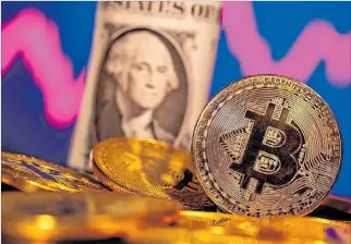  ?? EL PAÍS ?? Oro digital. Representa­ción de la moneda virtual bitcoin, cotizada actualment­e en 34.000 dólares.