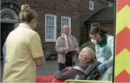  ??  ?? DOWNTIME
Stephen Graham and Jodie Comer’s characters bond over a game of cards (above left).