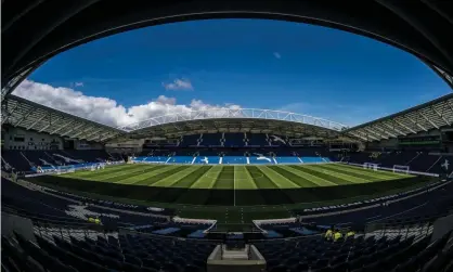  ??  ?? The conditions at Brighton’s Amex Stadium are replicated at the club’s training ground, says Paul Barber. Photograph: Daniel Hambury/ PA