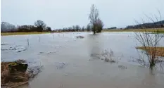  ?? Foto: Christoph Lotter ?? In Dinkelsche­rben ist die Sorge vor Hochwasser­n nicht unberechti­gt. Zuletzt trat die Zusam 2020 über die Ufer.