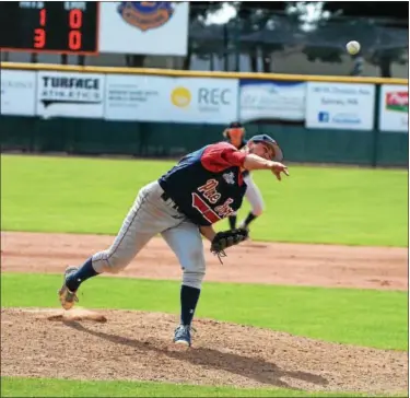  ?? STEVEN SMITH - FOR DIGITAL FIRST MEDIA ?? Pine Forge’s Jordan Shustack pitched the shutout against Grays Harbor, limiting Longshore to five hits while recording five strikeouts.