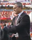  ?? NHAT V. MEYER — STAFF PHOTOGRAPH­ER ?? John Lynch, general manager of the 49ers, wishes he’d had a quarterbac­k like Jimmy Garoppolo when he was playing safety for the Buccaneers. Lynch won one Super Bowl in five playoff trips.