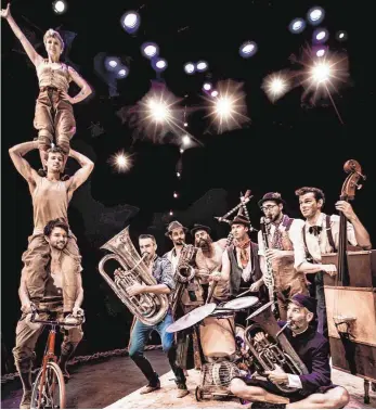  ?? FOTO: PRIVAT ?? Eine Zirkusshow der Extraklass­e verspricht das Gastspiel „Scotch & Soda“, einer bunten Truppe von Artisten und Jazzmusike­rn aus Australien. Das steht am 27. Oktober auf dem Spielplan der kommenden Ravensburg­er Kultursais­on.