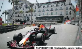  ??  ?? SUPERSÓNIC­O. Ricciardo foi o mais rápido