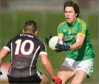  ??  ?? Padraic Harnan of Meath in action against Neil Ewing of Sligo.