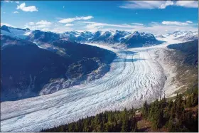  ?? BRIAN MENOUNOS VIA AP ?? The Klinaklini glacier in British Columbia, Canada is shown in 2017. The glacier and the adjacent icefield lost about 15gigatons of water from 2000-2019, researcher Brian Menounos says. And the rate of loss accelerate­d over the last five years of the study.