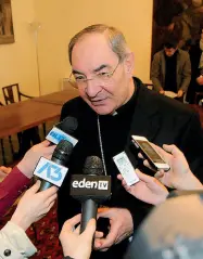  ??  ?? Chiesa e politica Monsignor Gianfranco Agostino Gardin, 73 anni, vescovo della diocesi di Treviso dal dicembre del 2009