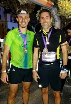  ?? ?? Deux coureurs médaillés à l’arrivée : Olivier Pujol et Laurent Soffiati