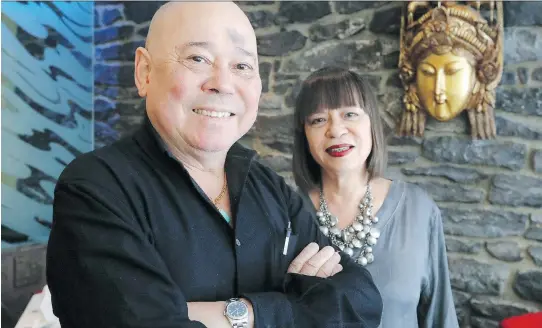  ?? PHOTOS: DAVE SIDAWAY ?? Brother and sister George and Eva Lau say consistenc­y plays an important role in the success of their restaurant.