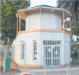  ??  ?? The ‘‘lighthouse’’ in Kaitaia's Jaycee Park is about to disappear.