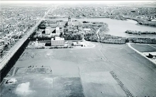  ?? LEADER-POST FILES ?? A view of Wascana Park looking north in 1961. The following year, the Wascana Centre Act formally created the Wascana Centre Authority.