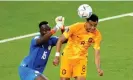  ?? Photograph: Molly Darlington/Reuters ?? Cody Gakpo heads past Édouard Mendy to put his team in front against Senegal.