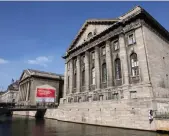  ?? Alamy; AFP ?? Above, the Sycamore Gap tree at Hadrian’s Wall stood for 300 years; left, the Pergamon Museum in Berlin has closed for more than three years