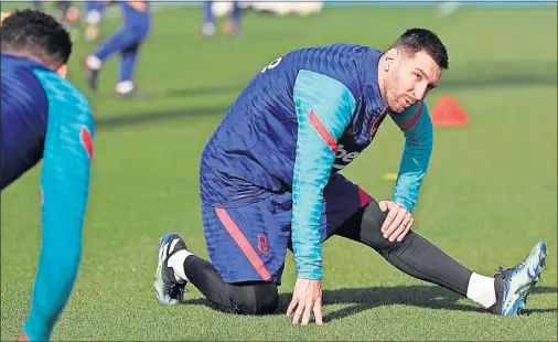  ??  ?? Leo Messi, ayer en Sant Joan Despí, es la gran esperanza del Barcelona ante el asalto a la Copa del Rey.