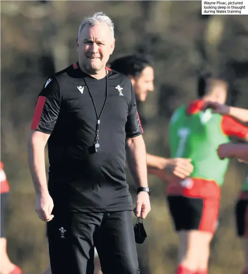  ??  ?? Wayne Pivac, pictured looking deep in thought during Wales training